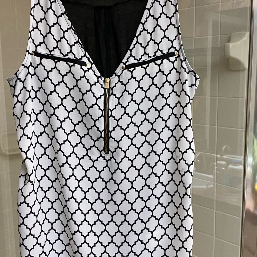 NWOT EXPRESS TOP